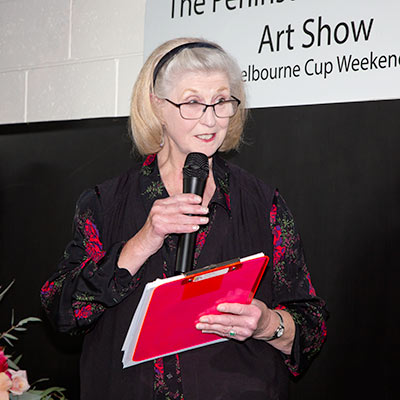 Peninsula Arts President Ruth Quinn introduces the Judges